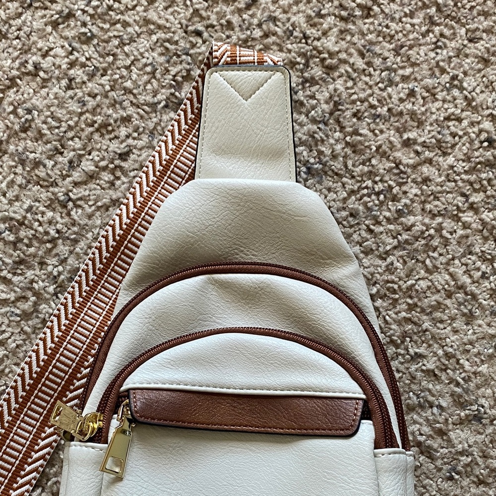Women’s Stylish Bostanten Cream and Brown Sling Crossbody Purse (NWOT) - Picture 3 of 11